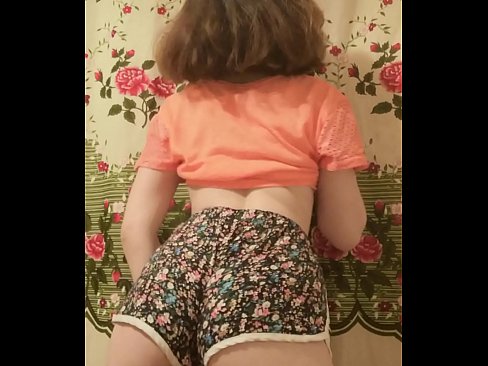 ❤️ Sexy jong baba wat haar kortbroek op kamera uittrek ❤ Porno by ons ❤